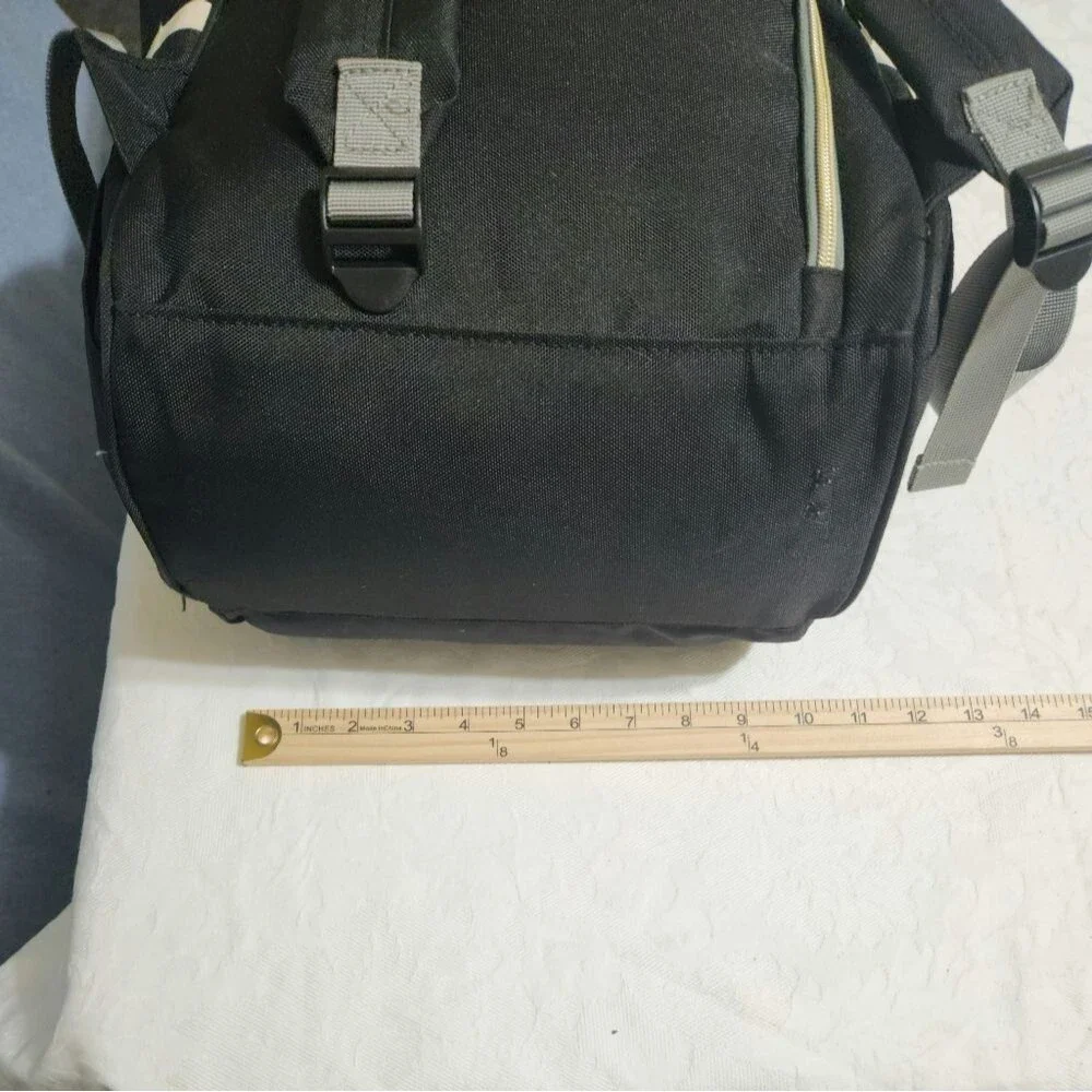 Land Mommy & Baby diaper bag backpack